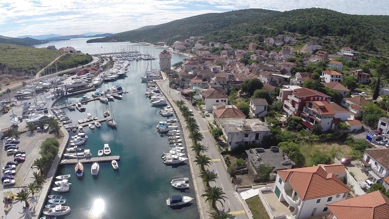 Apartmani Marko I Ana Marina Eksteriør billede